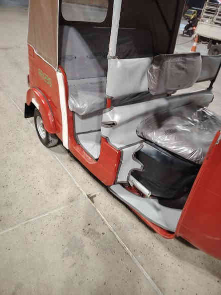 السلام عليكم تكتك موديل 18شهر 12 تكتك خير من الله مصبوغه جماليه بيهه مكينه مال 20 كامله مكمله رقم وسنويه تحويل ثاني يوم المكان مدينه الصدر السعر اربعه ملايين و800.  ***********
