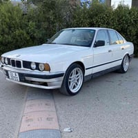 للبيع فقط 520 مفتوح كير اوتو موديل1990 صدر امامي خلفي جديد ويل ام وتخم...