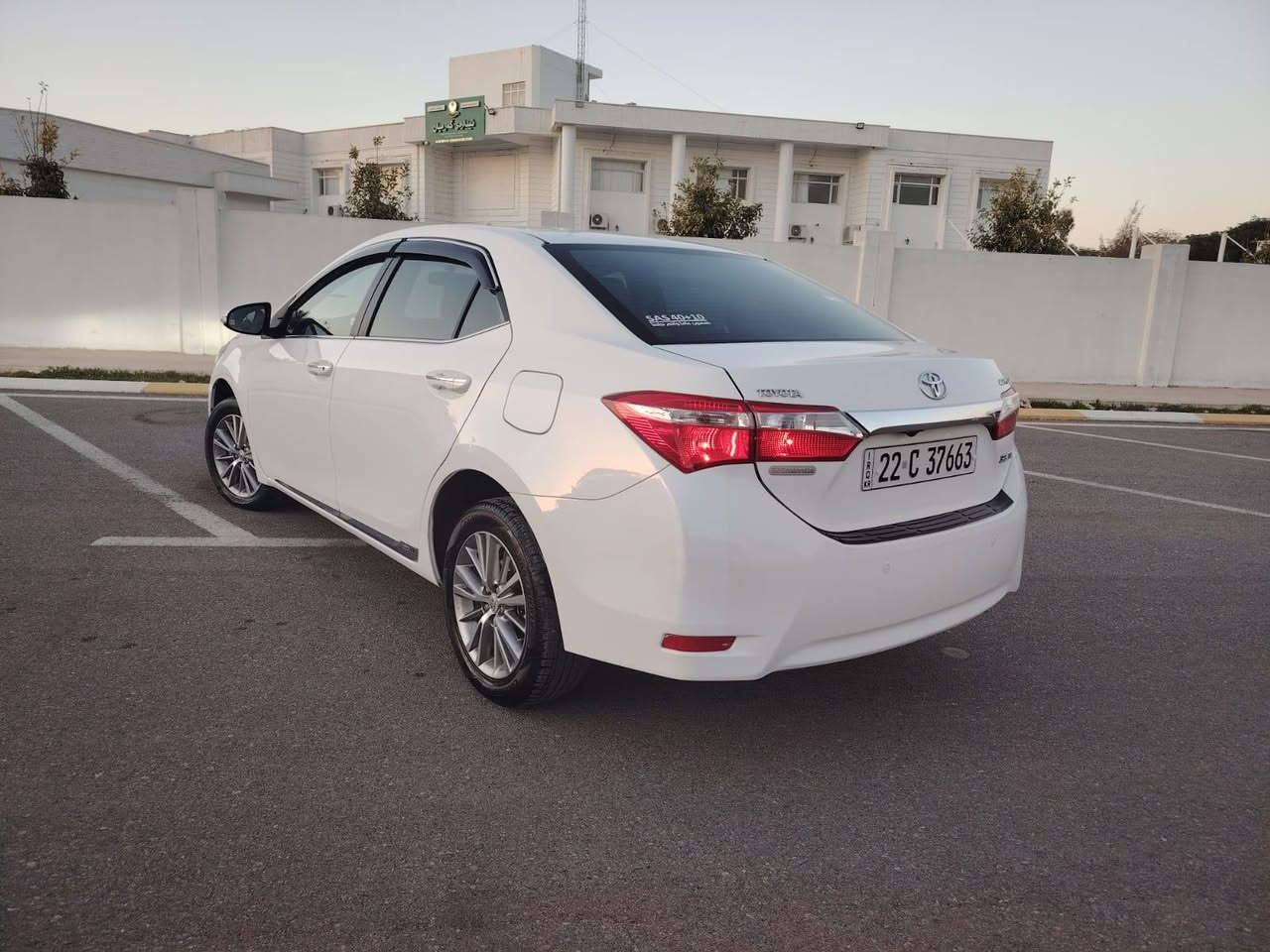 سلام عليكم كورلا موديل 2015 بصمه يدات نيكل صندوق بصمه   مكفوله من دعاميه الى الدعاميه محرك گير مكفول لا مفتوح ولا صرف ولا بخار  محرك 1800 حداديه جديده دوشمة ارضيه وصندوق جلد دوشمة كشنات  5 ويل كب اسبير شركه 4دسكات جديده تحكم استيرن جهتين تخم تايرات جديده ماشيه 124كم حقيقي والسونار بالنشر مكان السياره قضاء كلار محافظة سليمانيه ***********
