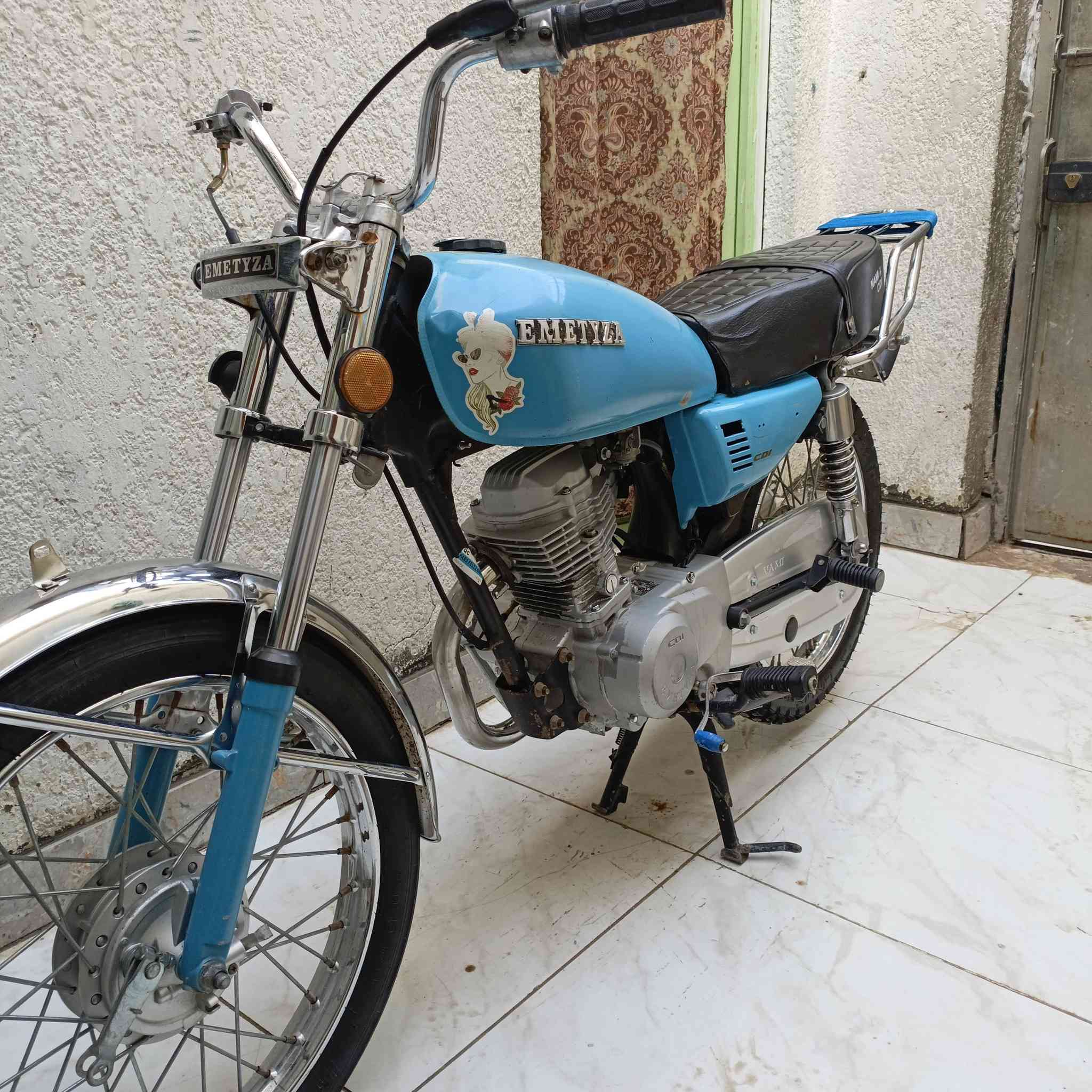 السلام عليكم دراجه 4كير موديل 2022 للبيع اصولي وكيله الجنابي  السعر800 وبيه مجال نامه امتياز الرقم ***********
