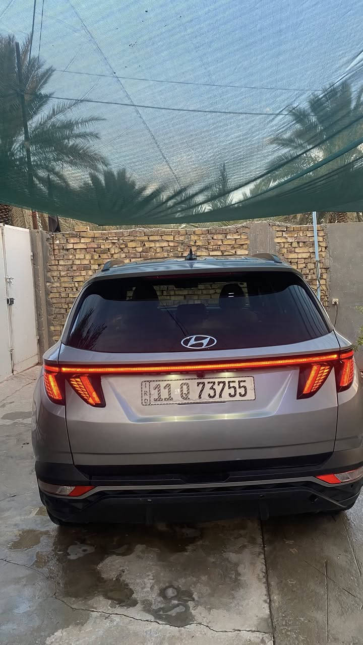 توكسان  2024 رقم بغداد دخول جديد  السياره ضرره نص جنطه صبغ مامفتوحه الجنطه بدون تبديل باقي السياره كفاله ومختمه ماشيه 13الف فقط مواصفات فولل للأخير. 
1️⃣ بصمه+ تجي وياه بصمتين 
2️⃣فتحه سلايد روف 
3️⃣شاشه كبيره 
4️⃣تشغيل عن بعد
5️⃣كشنات جلد +كشنات كهرباء
6️⃣جنطه كهرباء 
7️⃣رادار امامي وخلفي وجانبي 
8️⃣اشاير بل مري 
9️⃣سايد بريك بصمه
🔟لد نهاري ليلي +اشاره ترحيب عند الاقتراب 
1️⃣1️⃣ ويل كب كروم حجم 19 
1️⃣2️⃣ شاشه تدعم الكار بلي
1️⃣3️⃣ بكلايت لد
1️⃣4️⃣ تحكم إستيرن + قياده ذاتيه 
1️⃣5️⃣ ثلاث وضعيات قياده 
1️⃣6️⃣ كشنات تدفئه
1️⃣7️⃣ فور ويل   
السياره مكانه بابل السعر 225 وبيه مجال رقم صاحب السياره ***********
