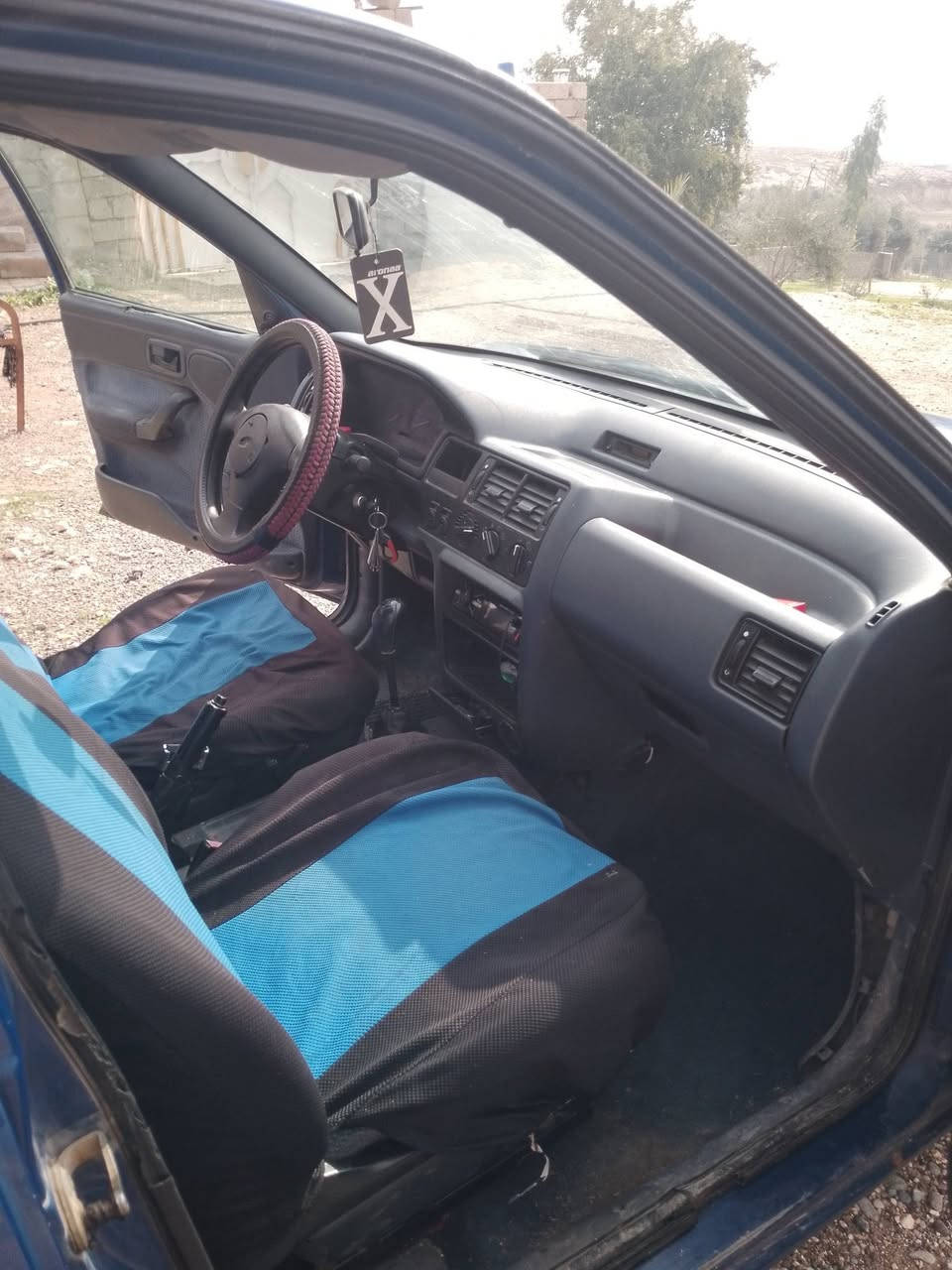 سياره فورد موديل93 للبيع كاربون بنزين شرط التحويل
شرط المحرك والكير السعر  20ورقه بي مجال مكان السياره موصل جانب الايسر ***********
