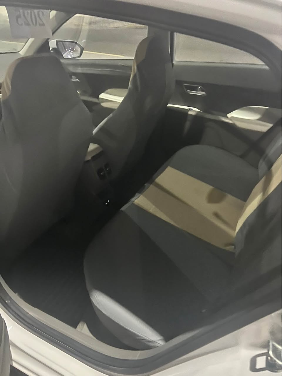 سلام عليكم
اكسنت خليجي
موديل 2025
السياره كفاله 
رقم اربيل تحويل او وكاله 
فول مواصفات
شاشه 
كامره
عينه ليزريه
حساسات
فتحه
بصمتين
والى اخره 
سعرها146 وبي مجال 
مكان السياره البصره حي الشرطه 
للاستفسار 
*********** البصرة, العراق
