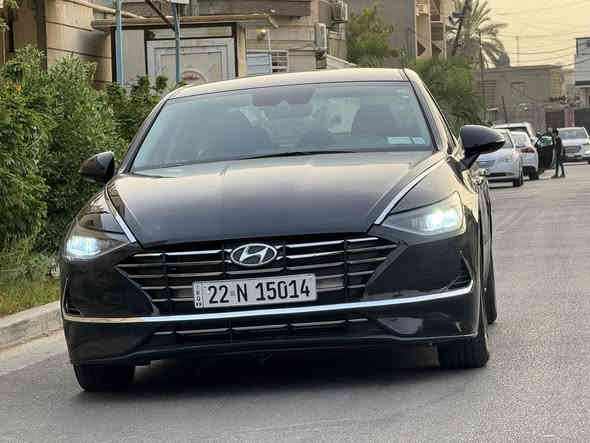 السلام عليكم
للبيع سوناتا موديل 2023  se  
ماشيهً 24 
الضرر ///
بنيد فقط نفسه بدون تبديل اي قطعة
وبارد بجاملغات بسيط 
بدون ايرياك بدون دواخل 
رقم اربيل تحويل للمشتري
المواصفات ///
محرك 2500
شاشه كبيره
کامیرت دواره
اندرويد اوتو ابل کار بلي
رادار امامي خلفي +اشاير بمري
تحديد مسار
قياده اليه
بريك تلقائي امامي خلفي
قياده سبورت نورمل ایکو
کیر دكم
اطفاء ذاتي
اوتو هولد
هيند بريك بصمه
التحذير عند فتح الابواب
شاشه اعطال
وباقي المواصفات المعروفه
حجر بينه شرط بلادي
 للاتصال او واتساب
*********** 
السعر 172 ورقة
بغداد حي الجهاد الاساتذه
