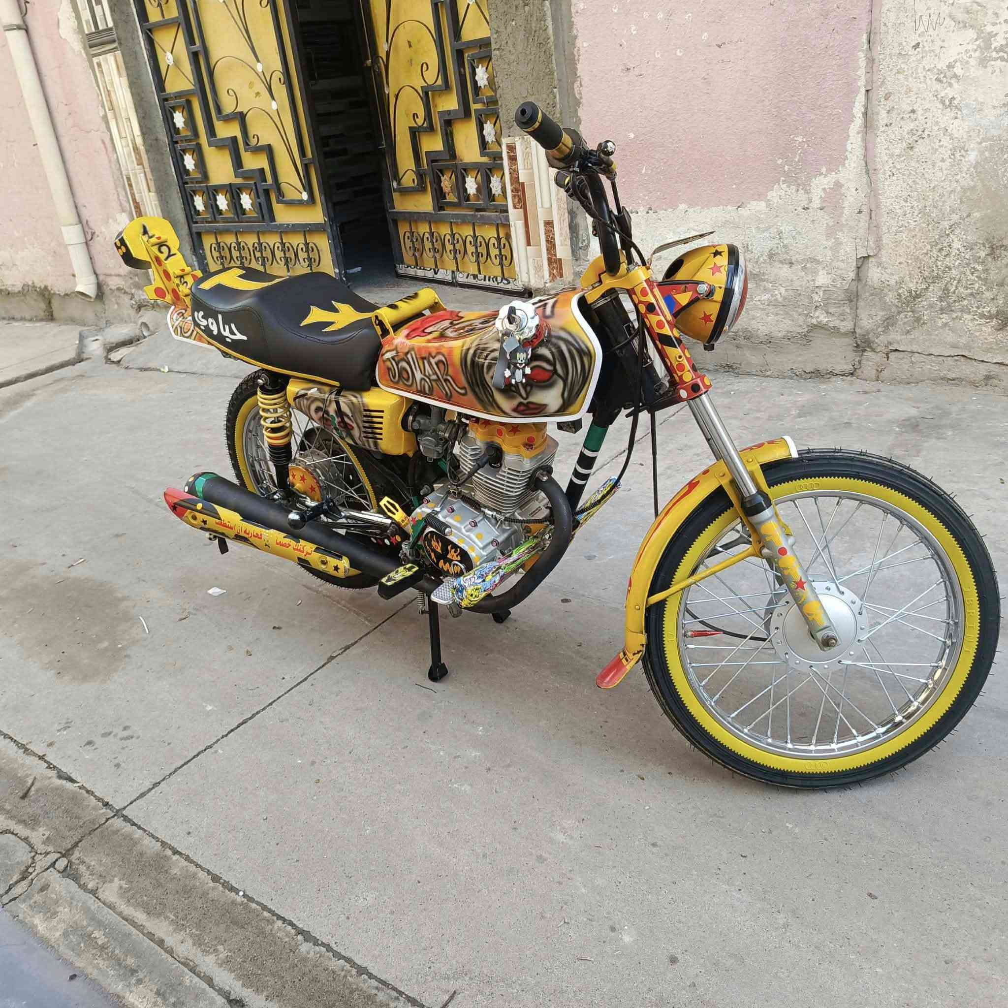 مو طور يراني حربي للبيع مكينه ولشه موديل 19كامل مايعوزو برقي دفع سعر مال حض وبخت
سيت صبق مو وشم  يرهم مراوس بقفاز ويرهم بتايكر وينطيني فرق حسب التفاق المو شراي لا يراسني ولا يخابرني ول مايعرف سعرو لا يعلق حته ما تسمع كلمه مو حلوه اسف عل طاله رقمي ***********
