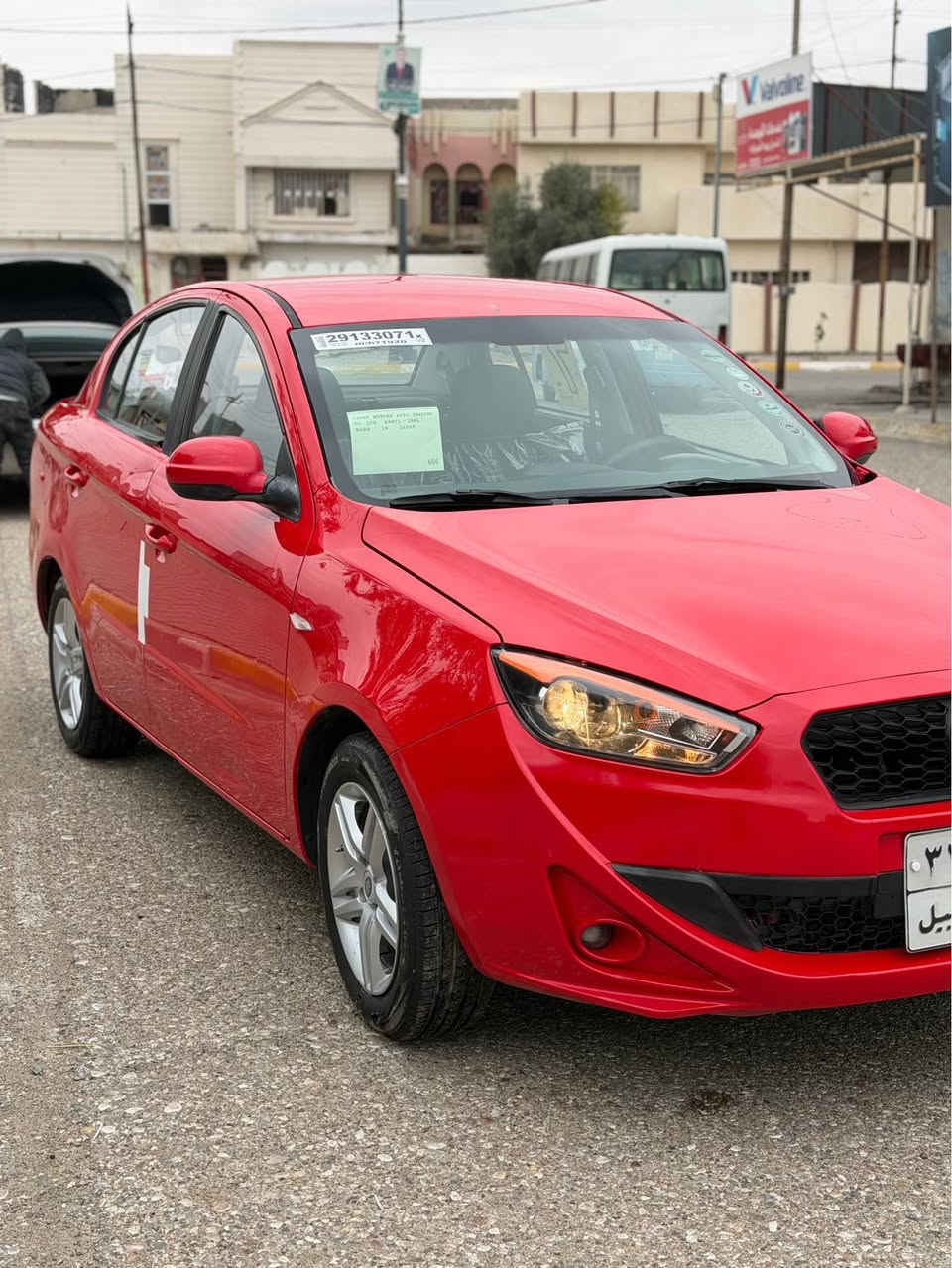 للبيع سياره فاو اولى موديل 2013 فول مواصفات فول اوتوا سياره جديده كلش  تريد تحويل  وكاله ثاني يوم  محرك شرط بلادي  ما مفتوح بدون صرف او بخار سياره جديده كلش  
تايرات جديد تبريد ثلج تدفئه شغال بي مكانين بارد سياره بدون ضربه بدون صبغ جديده بدون نواقص بي بطاقه بانزين عنوان كركوك احتفالات سعر 63
*********** كركوك, العراق
