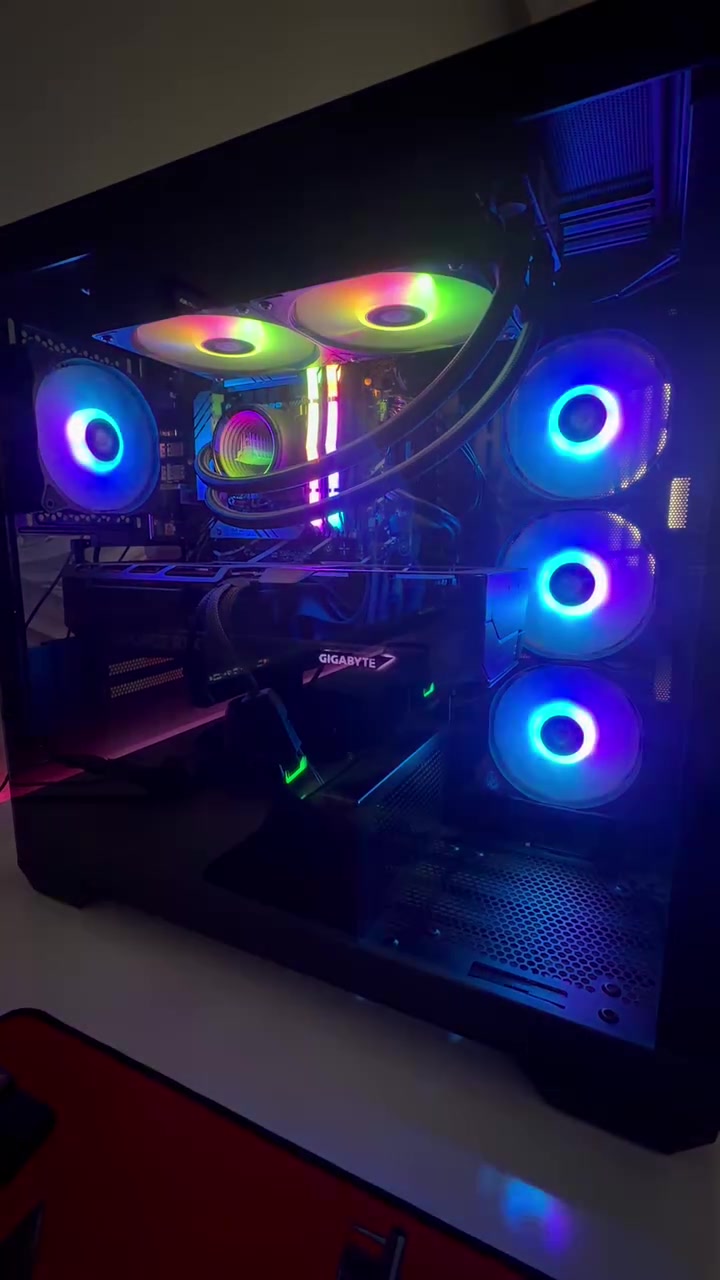 تخفيض      تخفيض     تخفيض 👇🏻👇🏻👇🏻👇🏻
السلام عليكم متاح للبيع pc 🔥

المواصفات 👇🏻

كرت شاشة من كيكا بايت 5070ti نسخة جيمنج oc 🔥

ومعالج انتل كوراي i7 جيل 12700 👌🏻

ومذربورد اسوس برايم plus d4 b760 😃

ورامات 16gb سرعة 3200 وهارد 1 تيرا 👍🏻

ومبرد مائي حجم 240 ❄️

وبور سبلاي 750 ⚡️

وكيس من فانتك cg87 

التجميعة ب لون الاسود 🖤

مستخدمة اقل الشهر بعدها جديدة


**إذا كنت صاحب هذا الإعلان وتريد حذفه لأي سبب، رجاءا أرسل رسالة إلى الدعم الفني**