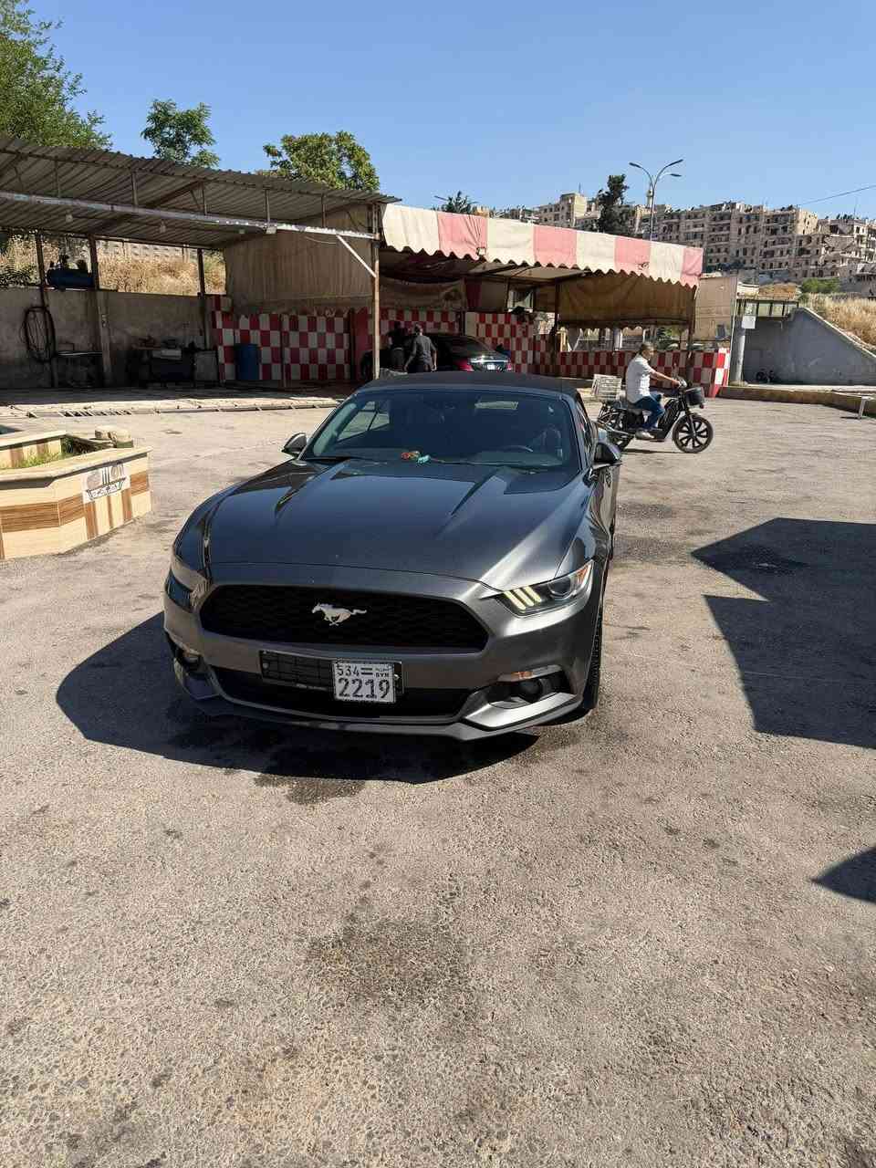 فورد موستينغ ٢٠١٧    بحالة الوكالة حرفيا  
السعر شبه منهي ١٧ الف $ 
للتواصل ٠٩٩٨٣٦٩٩١١
باكمل وصف ورد عليها مع سقف متحرك 
وارد كوووري 
بانزين ٤ سلندر توين تيربو   
٦ وضعيات قيادة  
٤ دواليب جدد سيمي سليك 
قطعة بخ


**إذا كنت صاحب هذا الإعلان وتريد حذفه لأي سبب، رجاءا أرسل رسالة إلى الدعم الفني**