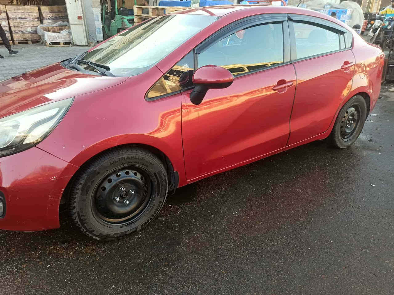 كيه ريو موديل 2013
العنوان بغداد 
***********
موجود واتساب 
السعر 75
