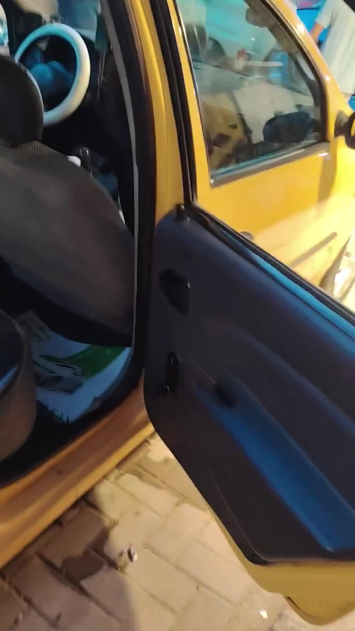 سلام عليكم سياره رينو لبيع
سياره تحتوي على سستم صوت اغاني مضخم

والسياره بسمي اني مالكه مباشرتا عقد مروري 
سياره خير من الله محرك كير مفولات
سياره بيه منضومه لايت زنون شمسي والدبل اشاير هم كذالك 
صدر قبل شهر مبدله الله شاهد

تبريد خير من الله ويه السويج ابد لا يفصل ولا شي 
سياره مدوشمه الارضيه كله والكشنات شوفت العين كله مدوشمه

الكشر سياره معمره الهلالات مصبوغه حزام سياره مكفوله مالضربه القويه
الله شاهد مداريه فول دهن ادير الإنكليزي سعره هوه واافلتر ٤٥ الف
وبالعافية على ياخذه
سعر السياره ٤٠ ورقه$ وبيه مجال قليل
***********

