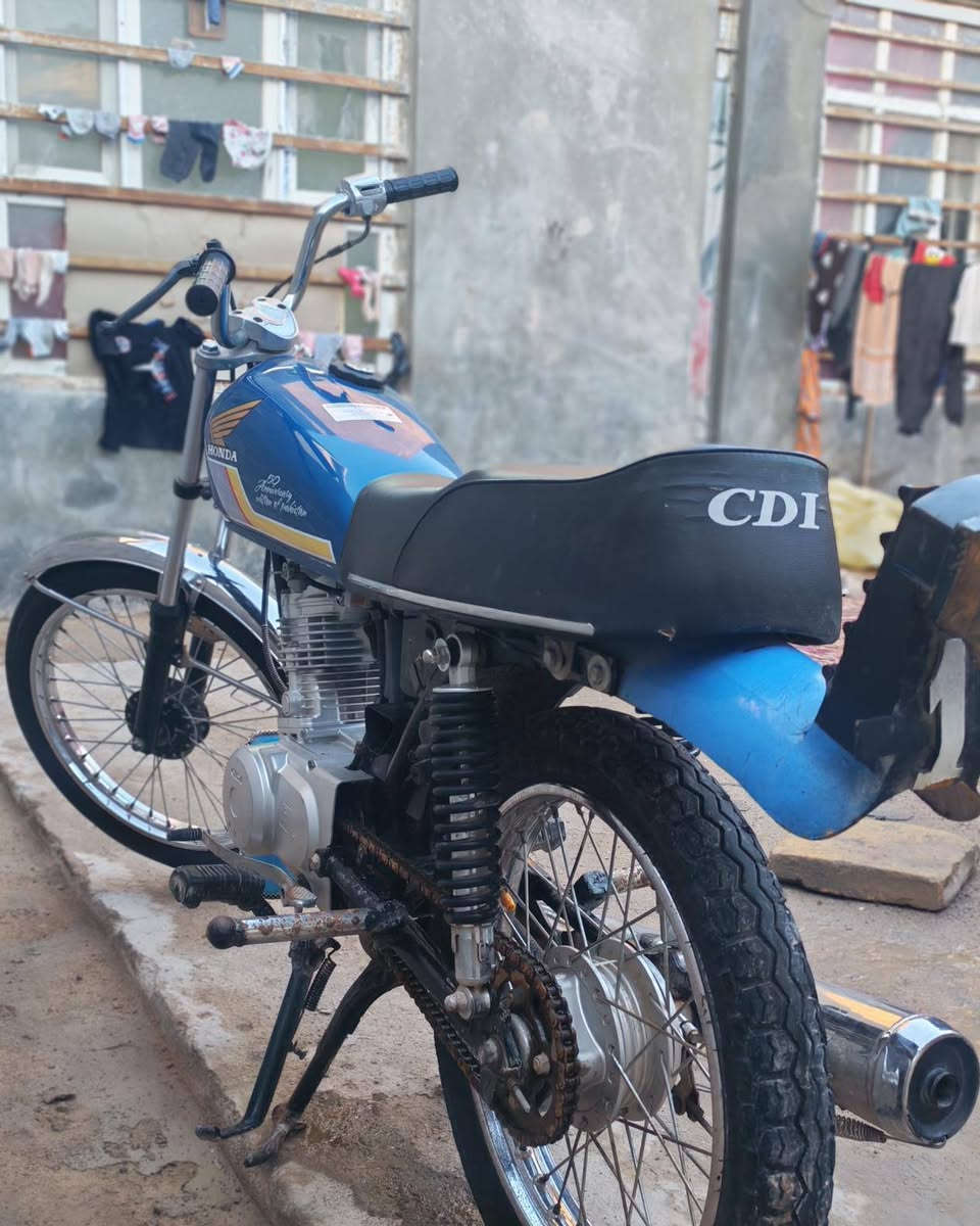 نامه شلامجه دراجه جديده ماناقصها برغي محرك يخبل شلعه معدل الدراجه ادوات اتكفل سرقه حته رقم الشاصي بيها وبليته مكانها البصره ابو الخصيب سعرها..٦بيها مجال حك الجيه جماعه 500 لاتحجي ***********+مكلف بنشر
