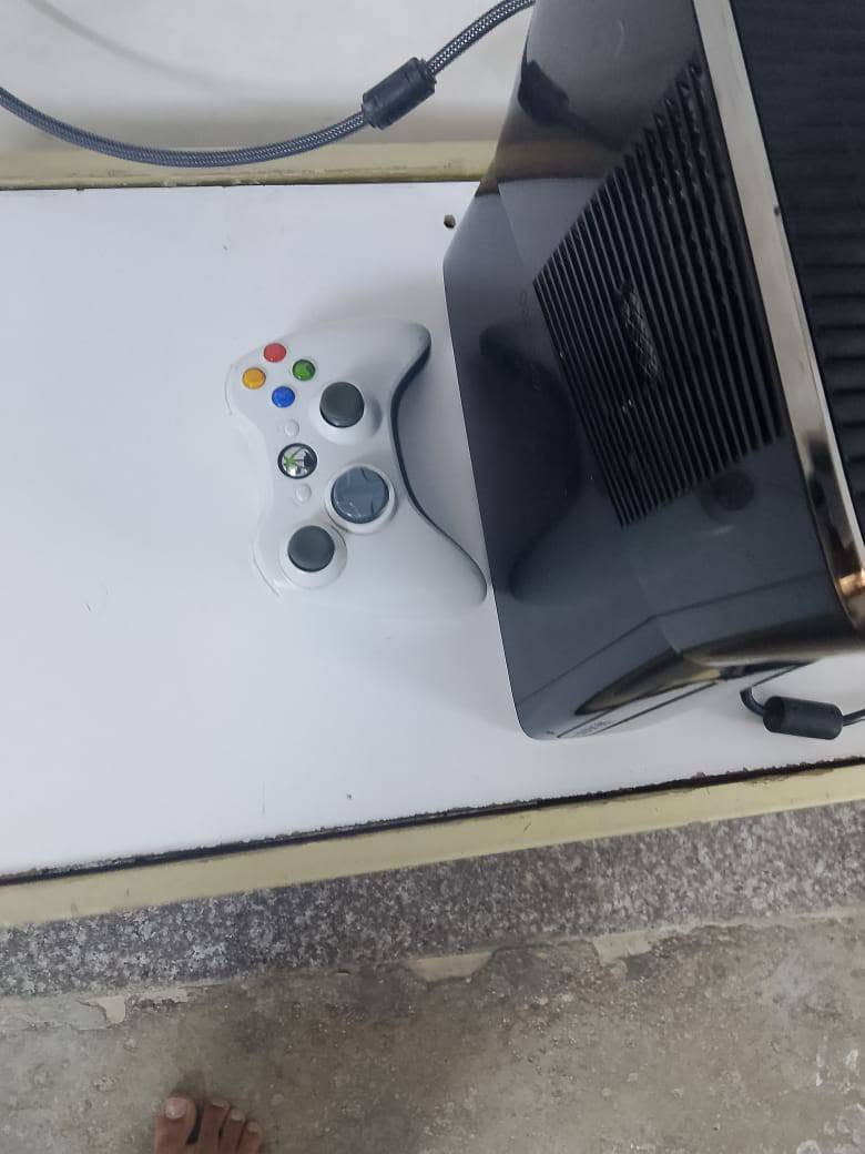 ســـــلام عليـــــــــــكم🙋‍♂️❤
جهازي اكس بوكس 350 سوبر سلم

 بية 90 لعبة كلهن قويات جهاز نضيف كلش مداخل تصليح المحولة الخارجية تشتغل ساعة وتفصل لازم اتخليهة تبرد 5 دقايق وترجع اشغلة يامة تشتريلة محولة جديدة سعر المحولة 15 الف سعر الاكس بوكس( 85)

مكاني بغداد الغزالية رقم:  ***********
