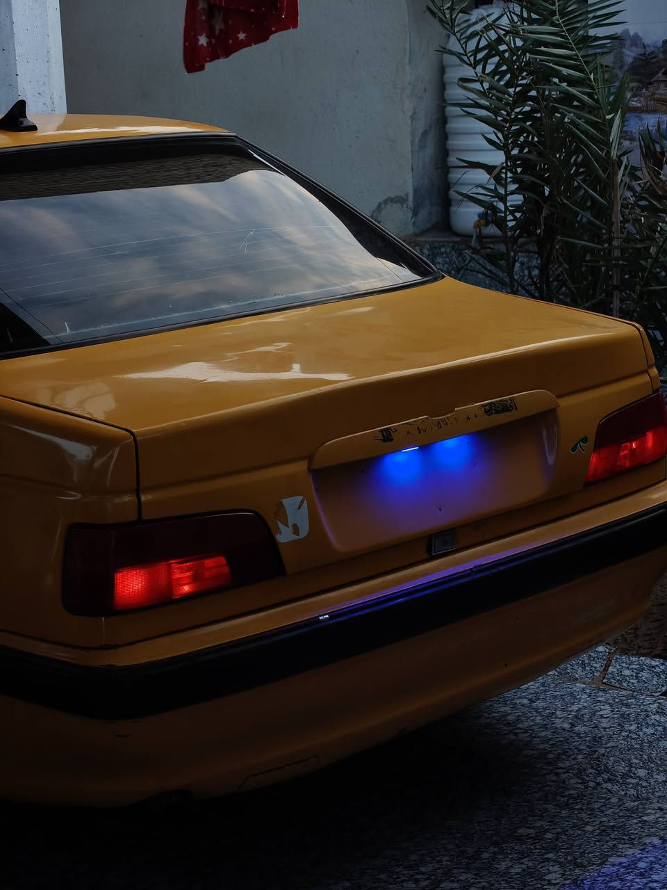 اسلام عليكم شباب بيجو بارص 2011 مصفره من كلشي سنويه جديده ال 29 ورقم نكليزي باقي على الاستلام السياره معمره داير ومرشوشه جماليه جاهزه من كلشي تخم تاير هستوني شاده مكينه مجفته كلشي بيهه جديد ترايك الاربيل تاخذه وتندعيلي بيهه نواقص كلش قليله/ مكاني البصره الهارثه رقم ***********/السعر 32 وبيهه مجال كلش قليل
