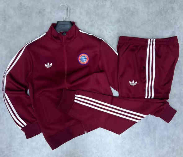 تراكسوت رجالي سحاب اصلي ستن  احجم من ميدم إلى اكسين خانقين فرع شرطه مقابل احذيه علاء حداد ***********
