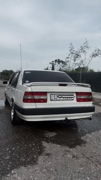 فولفو حجم 960 مديل 1991 سياره رقم وهزه جديد تبريد وتدفىه شغال طخم جديد...