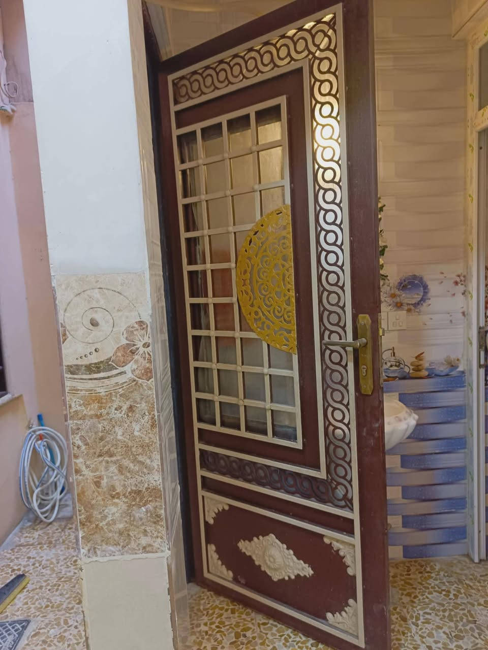 اللبيع باب وحمايه شباك الباب ثقيل فصال الشباك هوايه بي بدون منبل نظيف كلش والحمايه الشباك الاثنين 125


**إذا كنت صاحب هذا الإعلان وتريد حذفه لأي سبب، رجاءا أرسل رسالة إلى الدعم الفني**