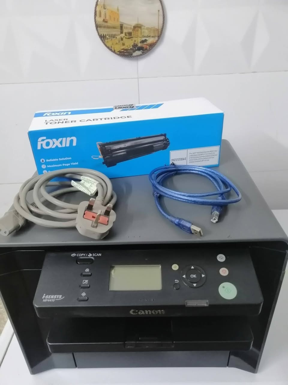 طابعة كانون MF 4410 ابيض واسود ليزري
نظيفة جداااا جدااااا 
نسبة النظافة 95٪
سكنر  سحب استنساخ
٢٠ نسخة بلدقيقيه 
طابعة غنية عن التعريف وتتميز بالمتانة و السرعة العالية
استنساخ و سكنر وطباعة من الحاسوب والموبايل
كاترج باودر سعر الكاترج ب 7 الالف دينار يكفي 2000 نسخه
الطابعة مع ملحقات وكيبل بور كهرباء وكيبل طباعة
مكان بغداد الكرخ للاستفسار خاص


**إذا كنت صاحب هذا الإعلان وتريد حذفه لأي سبب، رجاءا أرسل رسالة إلى الدعم الفني**