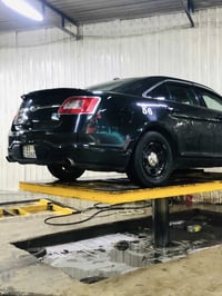 بيع مستعجل  فورد تورس 2011  محرك SOH  بيها تقريبا 5 قطع موجود السونار ...