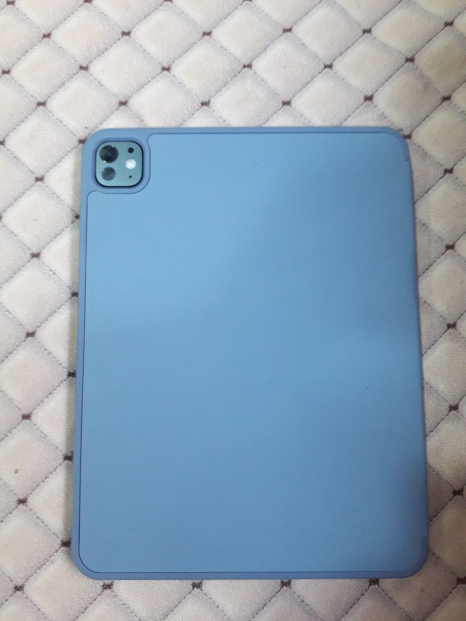 السلام عليكم ورحمة الله 🌹
📱 للبيع iPad Pro M4 (11 إنج)
💾 السعة: 256GB

🔋 البطارية: 91%
✨ نسبة النظافة: 99%
🏠 استعمال شخصي داخل البيت
🛠️ الجهاز ما داخل أي تصليح أو صيانة
🛡️ مع كفر حماية + لزكة شاشة
🔌 الشاحن غير موجود

✅ الجهاز بحالة ممتازة جداً وكأنه جديد
✅ خالي من العيوب والمشاكل
✅ جاهز للفحص الكامل قبل الشراء

💰 السعر: 1,075,000 دينار عراقي (قفل)

📍 العنوان: كركوك - حي العسكري

📩 الجاد بالشراء يتفضل خاص
❌ كسر السعر رجاءً لا يضيع وقتي ولا وقته

🌹 الله يبارك للجميع وصاحب الن


**إذا كنت صاحب هذا الإعلان وتريد حذفه لأي سبب، رجاءا أرسل رسالة إلى الدعم الفني**