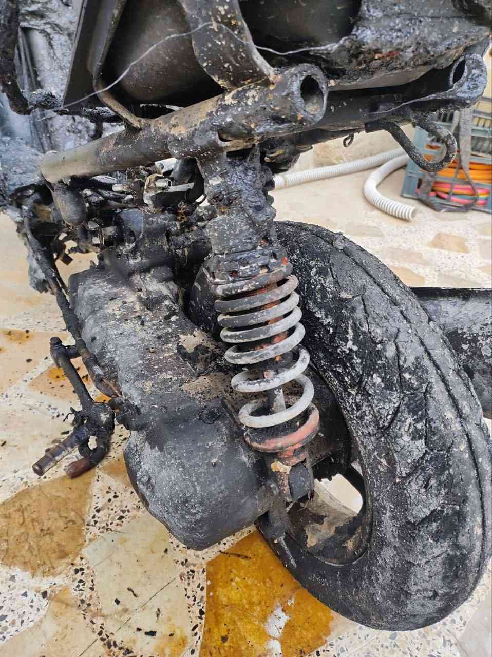 دراجه عصفوريه فحل  اوراق باسمي صار طبك وحتركت الدراجه 
ابيعها كوم حديد محرك مجفت مره وحده حدد سعرك  وبالخدمه تواصل ***********
