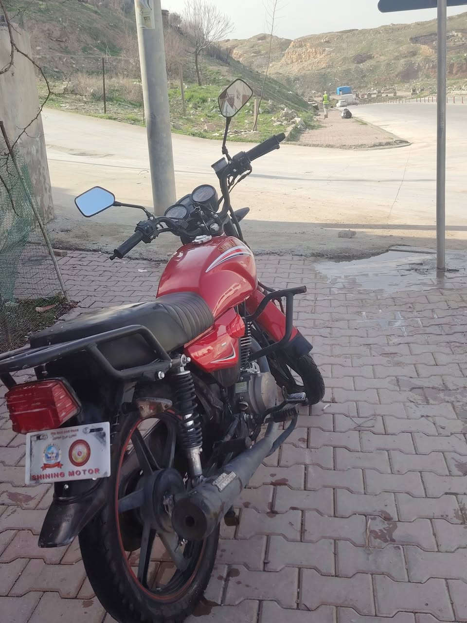 ماطور للبيع موديل 23
ماشي 24 الف
 سعره 675وبي مجال بصيط
***********
