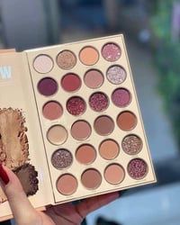 دايموند بيوتي أصلي • ٢٤ ظل • هايلايتر بلشر كونتور