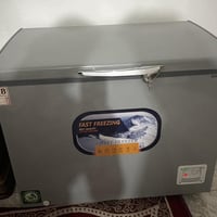 مجمده 14 قدم اخت الجديده السعر 200 بيه مجال 07712277447