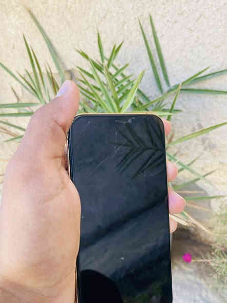 ايفون ١٢ برو فقط ذاكره ٢٥٦ عربي شرق أوسط مستبدل شاشه وبطاريه نوعيه زينه وشاشه بيه كسر ممئثر ع لمس أبد كله شغال ومابي أي خلل السعر ٢٢٠ مكاني بغداد ابو غريب سوق ابو غريب ***********
