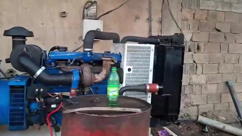 للبيع 
مولد بيركنز 6 سلندر 
150 كيفي
جديد بمعنى كلمه
مكفول من صرف تبخير وصبغ
شرط مي أخضر
هاتف ***********
سعر 65 ورقه قفل 🔐
