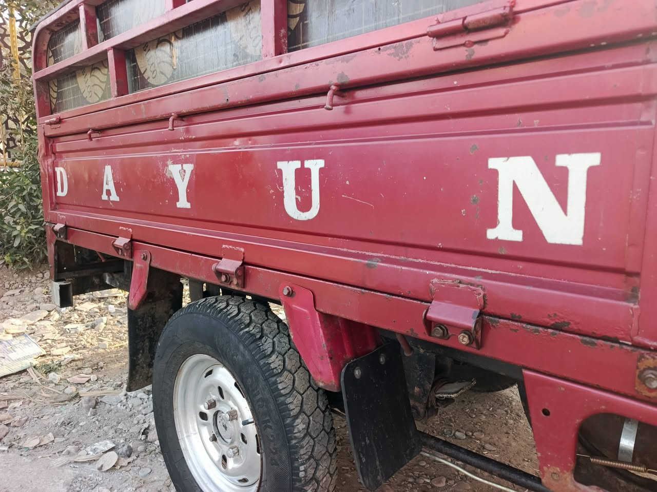 السلام عليكم اخوان ستوته للبيع موديل 21 اوراق كامله تخم تاير جديد كهربيات شغاره لكل نكره سلف لمكان بغداد ابو غريب سعر علا للتصال ***********
