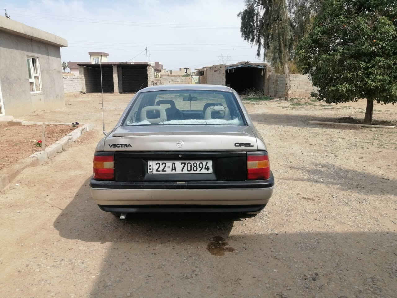 فكتراه موديل89حجم20 رقم اربيل دولي جاهزه كير محرك صدر تايرات السعر36وبيها مجال مراوس هم يرهم المكان الحويجه***********
