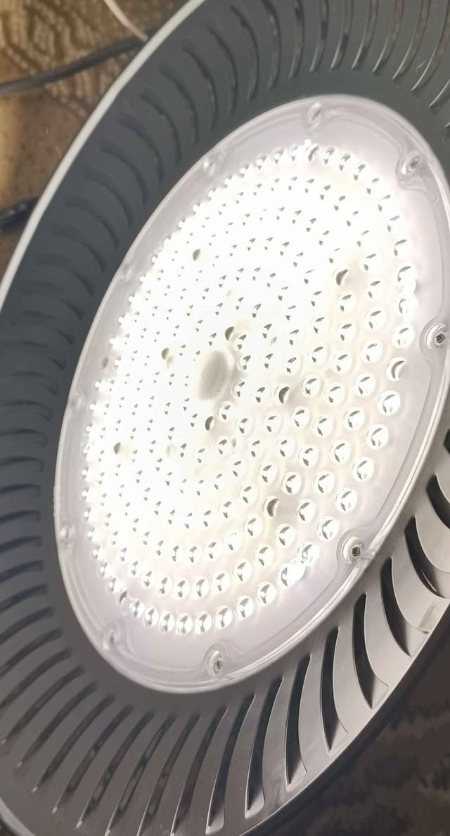 بلاجكتور هاي باي
متوفر كمية قليله 
لون اضاءة أبيض و شمسي متوفر 
و متوفر حجم كبير و صغير 
الكبير 200 W 
الصغير 150 W
سعر الكبير ب25 ألف 
سعر الصغير 20 ألف 
مكان برايتي شارع 40 قرب مختبر لايف 
ملاحظة🛑/ توصيل غير متوفر🛑 أربيل, العراق


**إذا كنت صاحب هذا الإعلان وتريد حذفه لأي سبب، رجاءا أرسل رسالة إلى الدعم الفني**