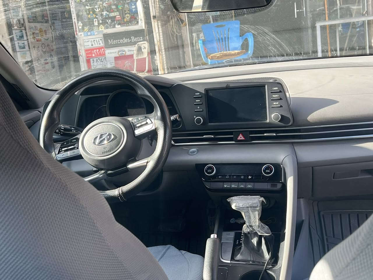 السلام عليكم
النترا 21 رقم اربيل
سنويه بسمي 
فول تحكمات ستيرن
بصمه 
تشغيل عن بعد
3 انظمه قياده
وبقيه المواصفات المعروفه
العنوان م الصدر 
السعر 135 
الرقم ***********
