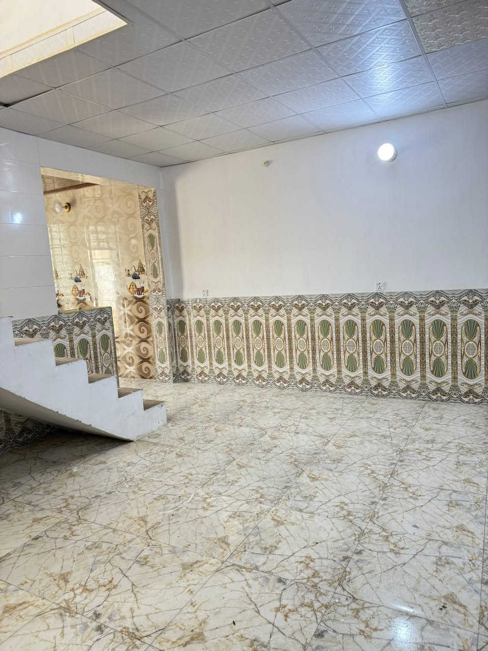 دار ايجار 200 متر غرفتين وصاله ومطبخ واستقبال وحديقه كراج سياره كاشي سيراميك جاهز
للاستفسار واتساب فقط
***********
