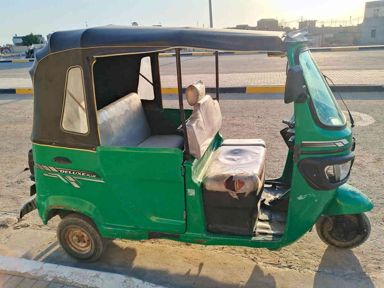 تكتك تيفيس اوراق 22 بصره
المكان كرمت علي ابو صخير
السعر 5,500 الرقم***********
