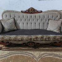 قنفه ثلاثيه تركيه نضيفه حيل مابيه اي ضرر. سعره 125 وبيه مجال مع مفرش و...