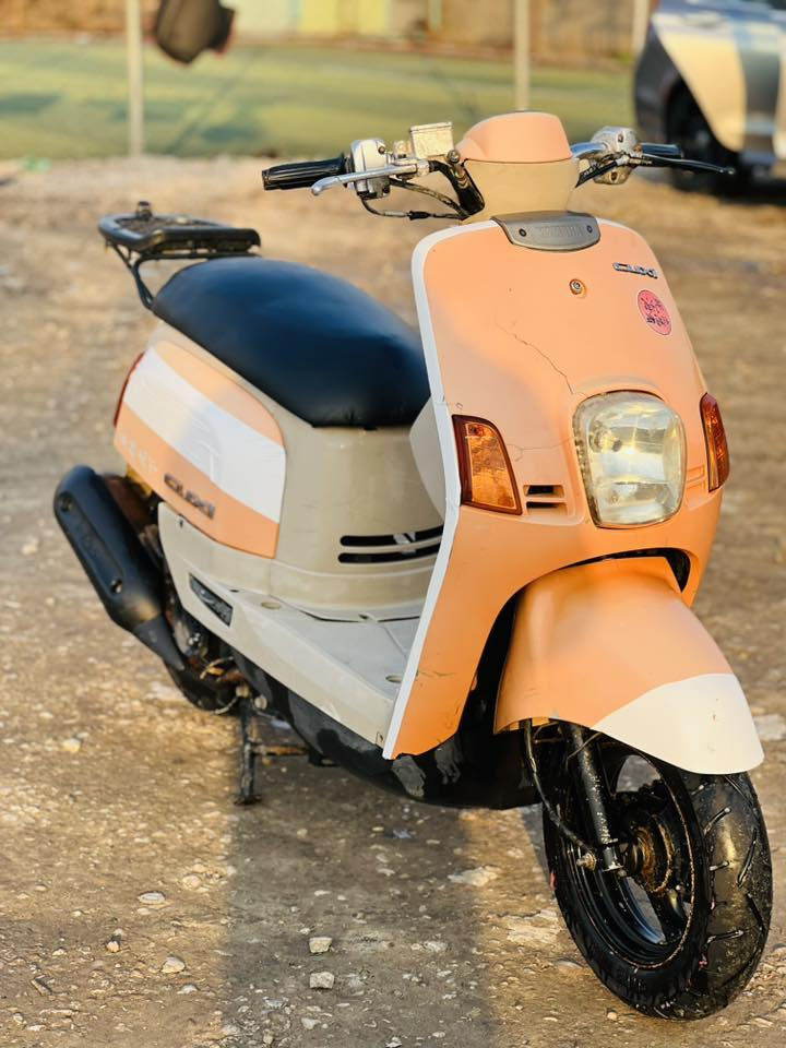 السلام عليكم دراجه بوليس لون مميز ختم واحد من طول لطول مكينه خرسه شلعه ومعدل 115 الدراجه جديده كلش ونضيفه بس بيه فطر شويه بالكفر الامام مامبين هواي داخل كريمي بلادي من رمبه السعر 900 وبيه مجال المكان بابل القاسم 
***********
***********
