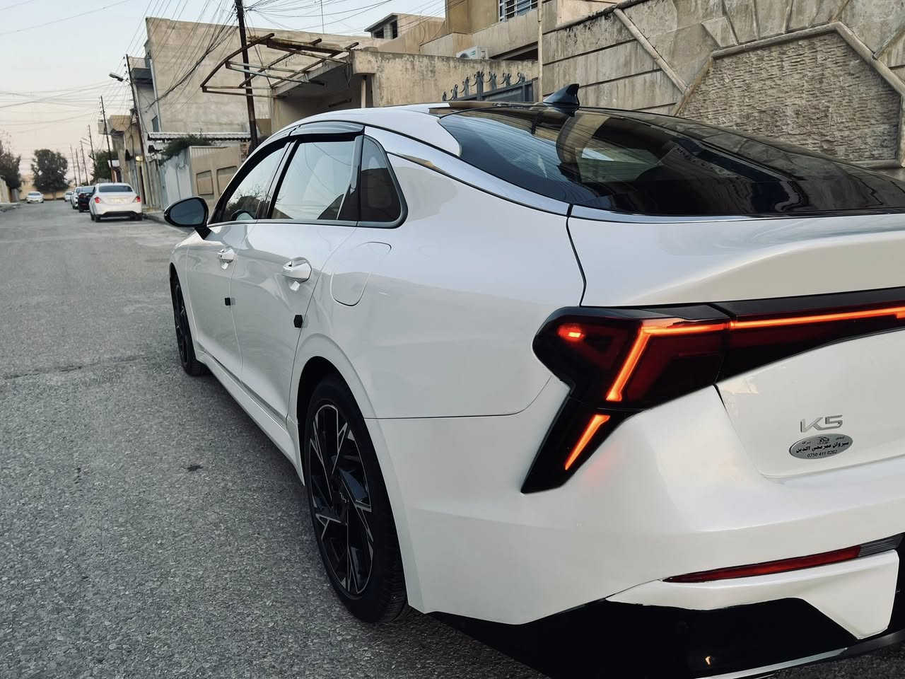 السلام عليكم K5 GTLin
كي فايف جيتي لاين 

دخول جديد

موديل ٢٠٢٥

رقم كاتي

تترقم شمالي 

ماشيه١6 الف ميل 

الضرر 

جاملخ خلفي وباب

المواصفات

عداد ديجتال 

بانوراما 

كشنات جلد داخل ابيض

تو ويل 

اللون ابيض

تدفئه كشنات 

رادار امامي

رادارات جانبيه 

هاند بريك بصمه 

أربعة أنظمة قياده 

تحديد مسار 

كروز سرعه 

وبقية الموصفات المعروفه 

السعر215$ وبيها مجال بسيط 

مكان السيارا موصل او اربيل

للستفسار على الرقم 

***********

***********
