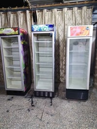 عارضات عمودي عدد 3 السعر كلهن 600 العنوان بغداد حي اور الشراي يتصل على...