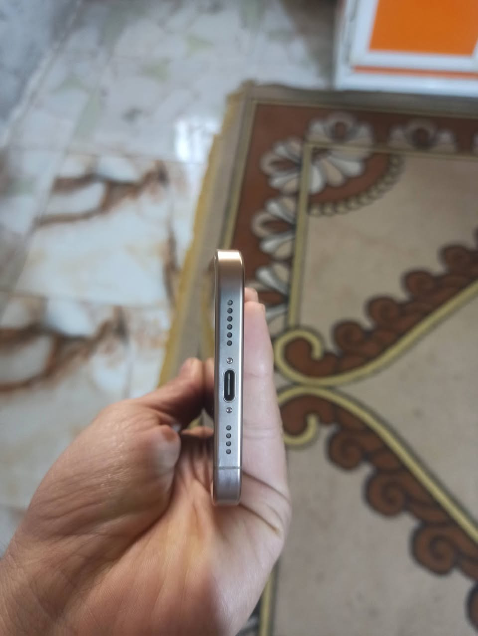 السلام عليكم
ايفون 16برو ماكس ذاكره 256 بطاريه 100 مشحون 115 جديد الجهاز ورقة الضامن بي سنه كامله 
السعر مليون ونص 1500 قفله ابدون امراوس فقط بيع 
الاتصال ***********
