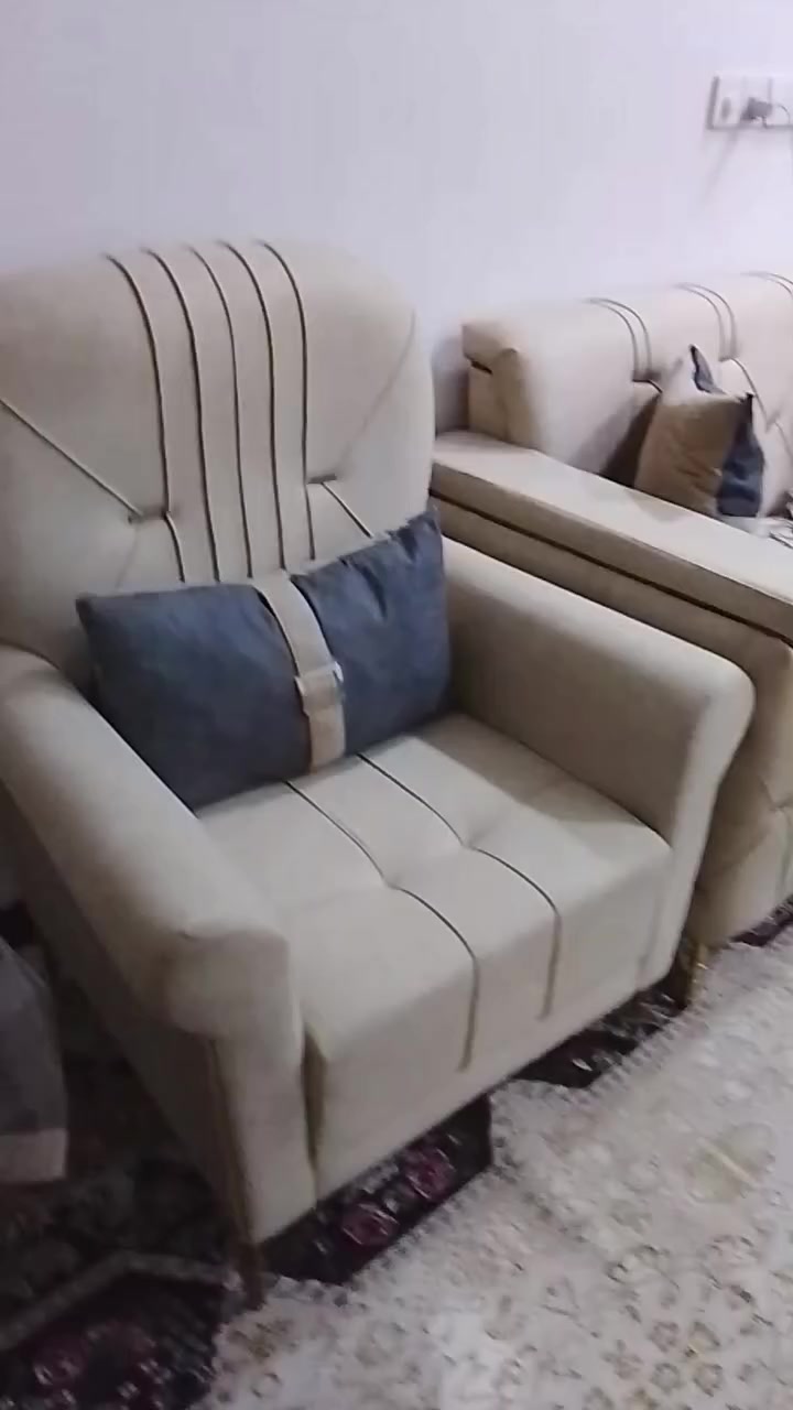 تخم عشر مقاعد وكوشات للبيع  اي ضرر مابي مكان كربلاء حي السلام السعر 500مع مجال


**إذا كنت صاحب هذا الإعلان وتريد حذفه لأي سبب، رجاءا أرسل رسالة إلى الدعم الفني**