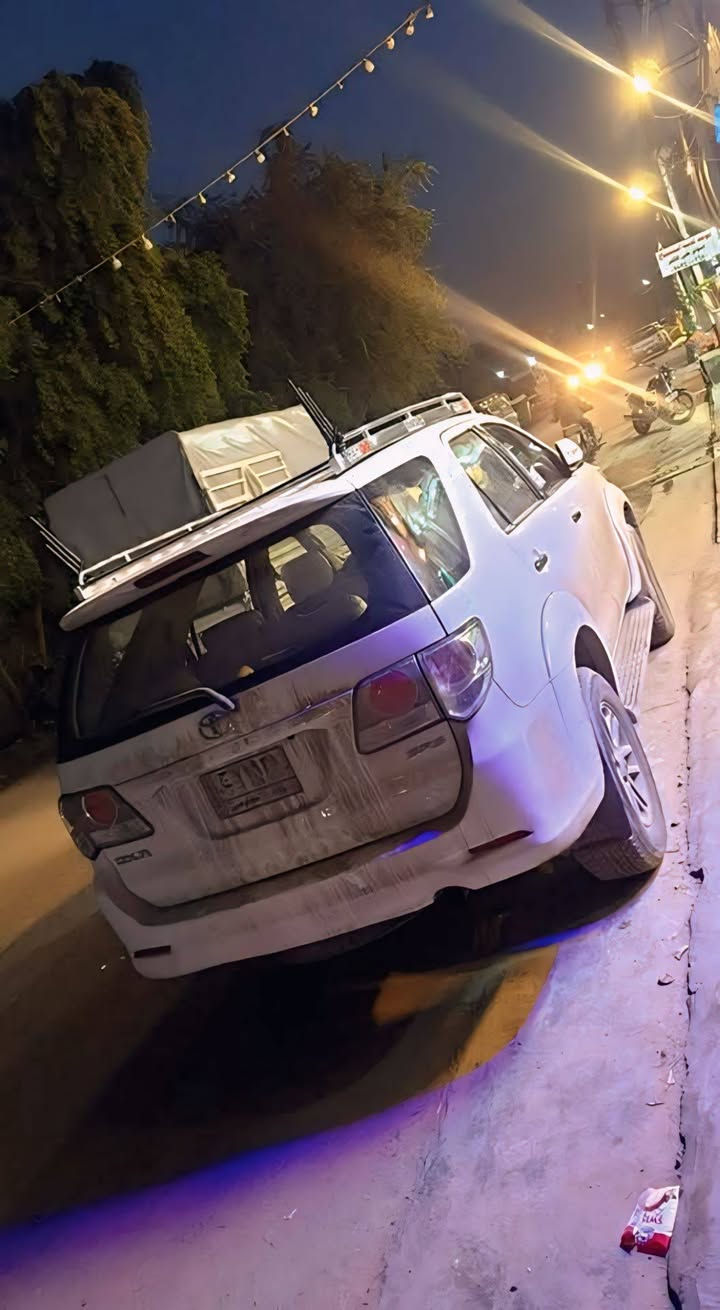 سبايه سل ستيل فور تشنر
عمل تفصال ثقيل بدون لوح 

بواري سل ستيل 

ثقيل السعر   500 الف

شرط لا تخيس ولا تزنجر  ولا تصدي
اتصل ودلل ***********
