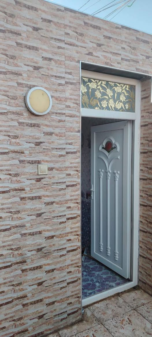 🛑🛑دار للبيع في مدينة الفلوجه🛑🛑
🛑الموقع    :- منطقة ال 21 الف قرب مدرسة نجران 
بواقع مساحه 125م
يتكون من طابقين بعدد غرف نوم 3 غرف
واستقبال +مطبخ + صاله + 3مجاميع صحيه
بناء طابوق
البيت مرتب وسعر مناسب 
السعر 🔥100 مليون قابل للتفاوض 

للاستفسار 
الاتصال على
*********** واتساب
***********
***********
 أو زوروا موقعنا الكائن في 
الفلوجه - شارع 60م - مجمع عقارات الفلوجه - مجاور نادي الصمود
