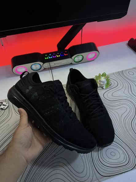 أندر إرمر اصلي  وزن ريشة وكاله صنع ڤيتنامي نضافه 💯 إذا مو اصلي مرجوع وي المندوب وبدون متدفع شي قياس 46 يلبس 45 
سعره 50 ألف قفل مع توصيل يصير 55 رجائاً💕💕
واتساب ***********
