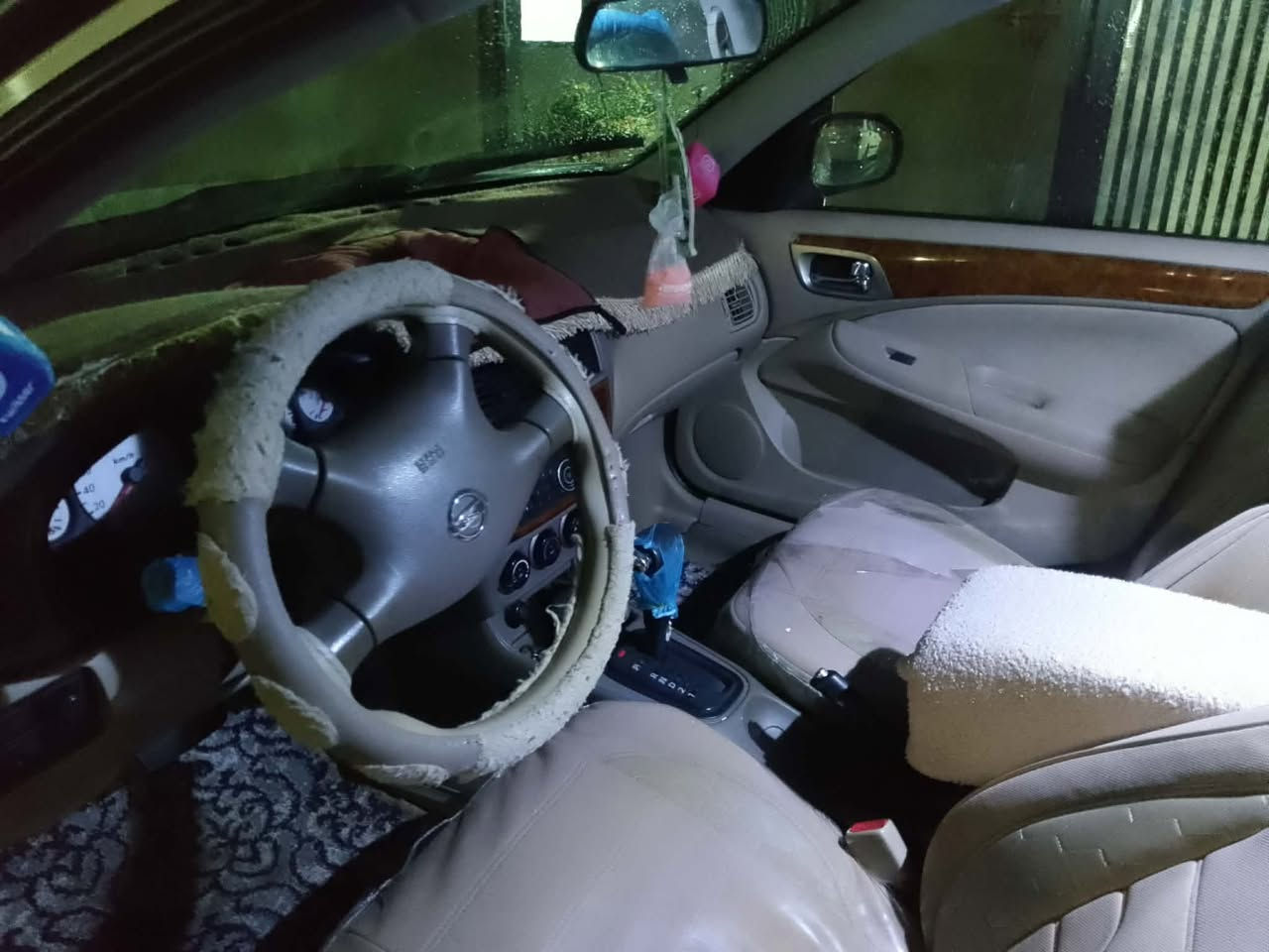 نیسان سەنی مۆدێل2010ڕەنگی سپی سەدەف فولە ناوفۆڕنیکاودەسک ستیل مەکینەسپی تەنهادۆسییەکی بۆیاخەهیدەستی خۆمانەبەناوی خۆمانەسەنەوی دومانگی تیاماوەبەسەربچێت ماڵیدۆسەچرکەی تیانییە نمونەیەسعری 115وەرەقە ***********....*********** حلبجة, السليمانية
