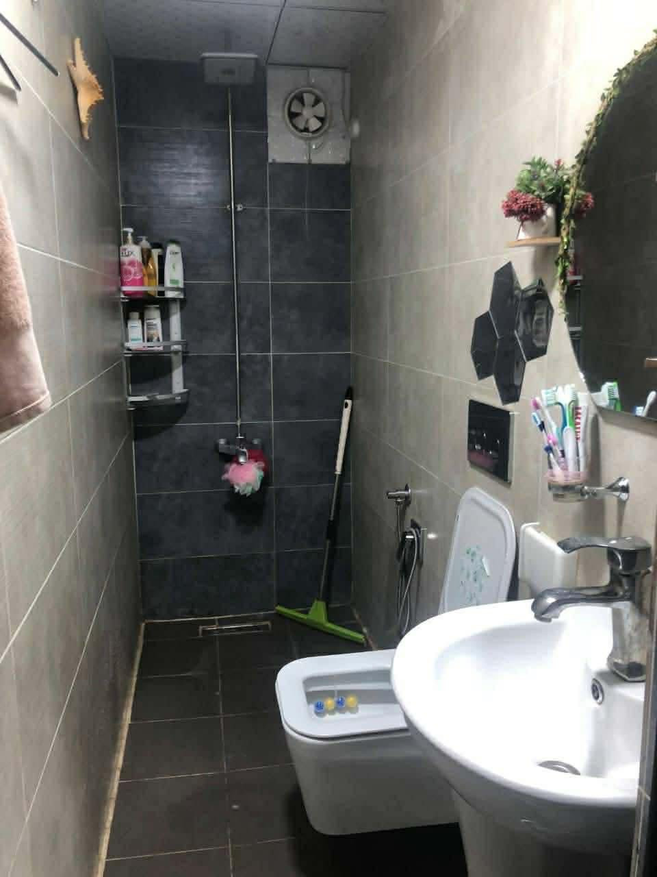 #دارللبيع بمساحه 68م 
واجه 3.40 نزال 20 
يحتوي على 
♦️غرف نوم عدد2 
♦️صحيات 
♦️استقبال 
♦️مطبخ
♦️حولي 
📍في #الغزالية شارع المشجر مربع الملعب 
السعر 165 مليون دينار عراقي 
للاستفسار اكثر الاتصال 
☎️***********☎️
☎️***********☎️
☎️‭0780 992 7809‬☎️
او مراجعة مكتب تاج السلطان الغزالية الشارع العام 
مقابل محطة الكهرباء 
#مكتب_تاج_السلطان 
‎#عقارات 
‎#عقارات_الغزالية
‎#عقارات_اليرموك 
‎#عقارات_المنصور 
‎#عقارت_حي_الجامعه 
‎#عقارات_الداودي 
‎#عقارات_المأمون
‎#عقارات_العامريه
‎#دارللبيع  #دارللإيجار #ارض_للبيع
‎#شقق #شقةللإيجار #عقارات_بغداد
‎#_تسويق_عقاري #بيوت_للايجار
‎#عمارات #بنايات_سكنية
‎#دارتجاري #ارض_استثمارية
‎#تسويق_عقاري #استثمارات
‎#عقارات_المنصور #عقارات_القادسية
‎#عقارات_اليرموك #عقارات
‎#عقارات_الحارثية
