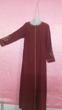 ملابس • بدون تفاصيل