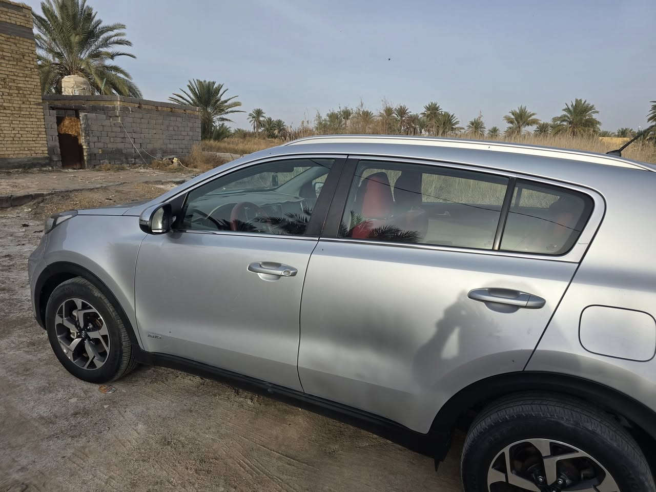 اسلام عليكم  اسبورتج موديل  21 رقم مثني البيع  بيه رشه جاملق وحافت البنيد  السعر 180   العنوان السماوه العبس  *********** واتساب فقط
