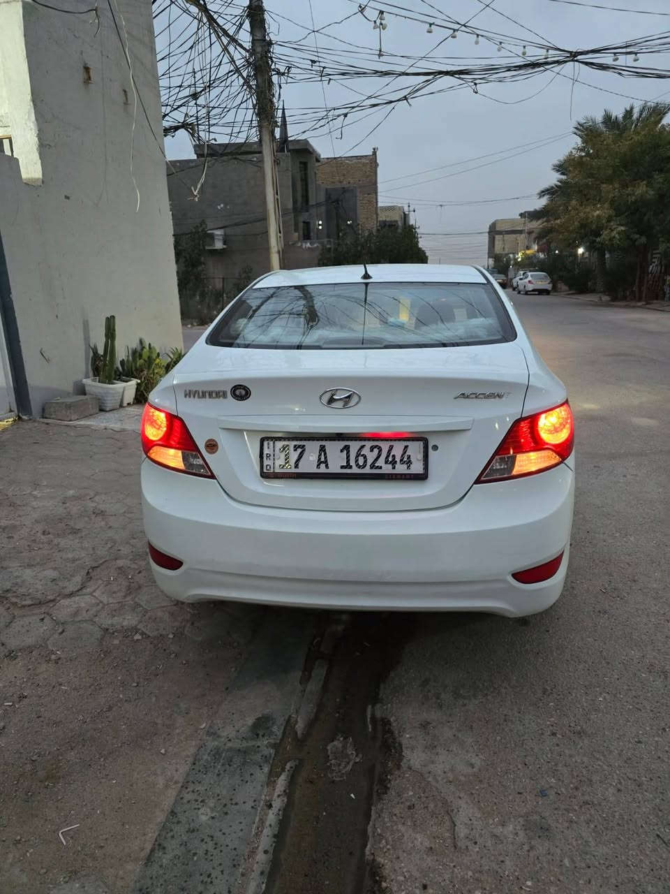 اكسنت 2013 مكفوله رقم انكليزي بأسمي سيارة حلوه
السعر 95 ورقه 

النجف /***********

