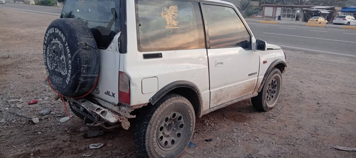 ساسوكي تك لبيع موديل ٩٧ رقمه بغداد سنويه نافذه بداية سنة ٢٠٢٥ ساقطه كير عادي بلاديه لاصرف ولاتبخير نقصه دعاميه الوره لوكير شغال مكينه نظيفه تايرات نظيفه لسعر ب٣٢ ورقه وبيه مجال بالسعر مكلف بالنشر ***********مكان سياره بديالى قضاء الخالص بيع او مراوس بسياره حسب قناعه وشكرآ
